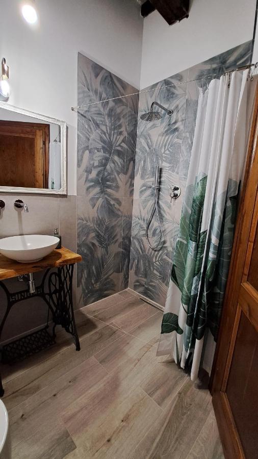 Casina Di Alice Apartment วินชี ภายนอก รูปภาพ